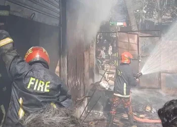 ফেনীতে গ্রামীণ ব্যাংকে আগুন দিল দুর্বৃত্তরা