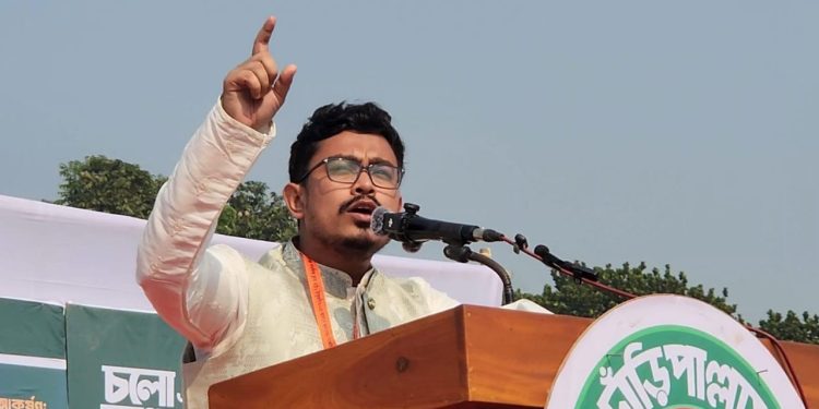 ‘দেশে এসেই রাজনীতি করতে হবে, লন্ডনে বা দিল্লিতে বসে নয়’