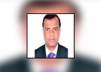 রেললাইনে হাঁটছিলেন স্কুলশিক্ষক, ট্রেনের ধাক্কায় গেল প্রাণ