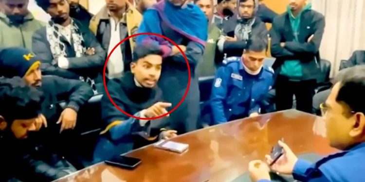 ওসিকে হুমকি দেওয়া সেই বৈষম্যবিরোধী নেতা গ্রেপ্তার