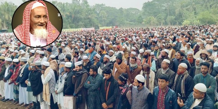 লাখো মানুষের উপস্থিতিতে শাইখুল হাদিস আল্লামা ফজলুল করীমের জানাজা ও দাফন সম্পন্ন