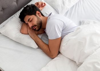 রমজানে ঘুমের রুটিন ঠিক রাখবেন যেভাবে