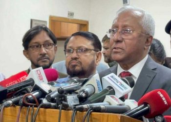 গণভোটে জিতেছে ‘হ্যাঁ’, ইসির চূড়ান্ত বেসরকারি ফল ঘোষণা