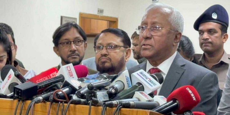 গণভোটে জিতেছে ‘হ্যাঁ’, ইসির চূড়ান্ত বেসরকারি ফল ঘোষণা