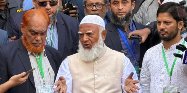 বিজয় দান করলে উচ্ছ্বাস নয়, সবাই সিজদায় পড়ব: জামায়াত আমির