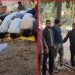নামাজরত শিক্ষার্থীদের পাহারা দিচ্ছে হিন্দু সহপাঠীরা