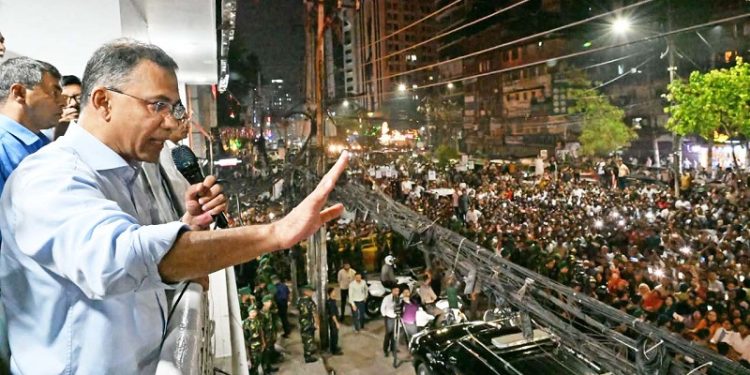 সাধারণ মানুষের পাশে দাঁড়াতে নেতাকর্মীদের প্রতি আহ্বান প্রধানমন্ত্রীর