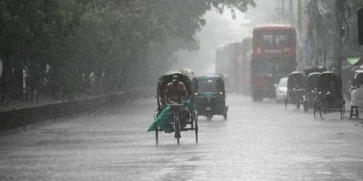 ঢাকাসহ ১২ জেলায় ৮০ কিমি বেগে ঝড়ের আভাস