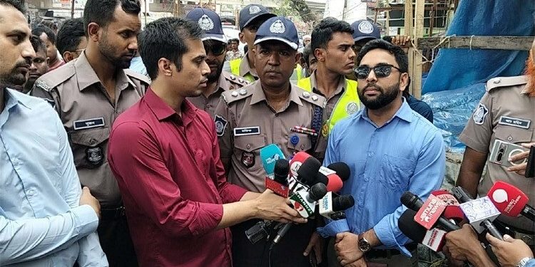ফুটপাত দখলকারীদের সতর্ক করলো ডিএমপি, পুনরায় দখল করলে কঠোর ব্যবস্থা