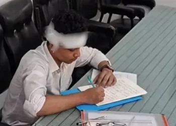 এসএসসি পরীক্ষা চলাকালে ফ্যান খুলে পড়ল শিক্ষার্থীর মাথায়