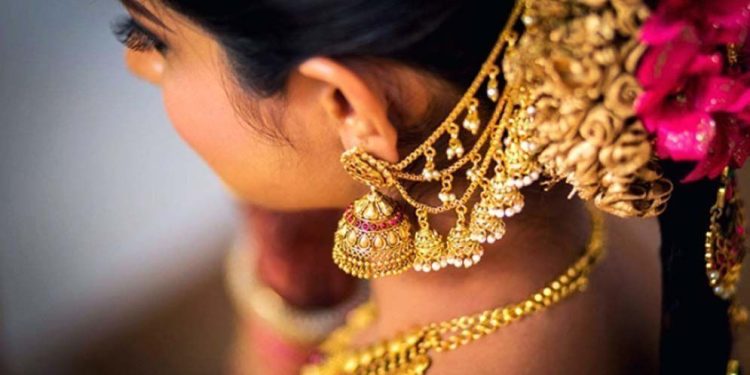 আবারও কমল স্বর্ণের দাম, ভরি কত?