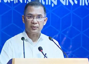 মেধানির্ভর জনপ্রশাসন গড়ে তুলতে সরকার বদ্ধপরিকর: প্রধানমন্ত্রী