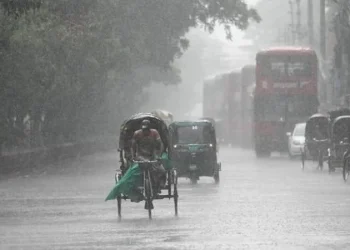 সন্ধ্যার মধ্যে ঢাকাসহ যেসব এলাকায় ৬০ কিমি বেগে ঝড়ের শঙ্কা