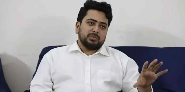 জুলাই সনদ নিয়ে ছলচাতুরী করছে সরকার: নাহিদ ইসলাম