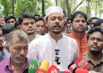 সীমান্ত হত্যা বন্ধ করতে না পারলে স্বরাষ্ট্রমন্ত্রীর পদত্যাগ করা উচিত: নাসীরুদ্দীন পাটওয়ারী