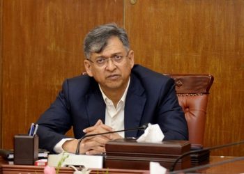 কাঁটাতার ইস্যুতে ভারতের সঙ্গে আলোচনা হবে কূটনৈতিকভাবে: স্বরাষ্ট্রমন্ত্রী