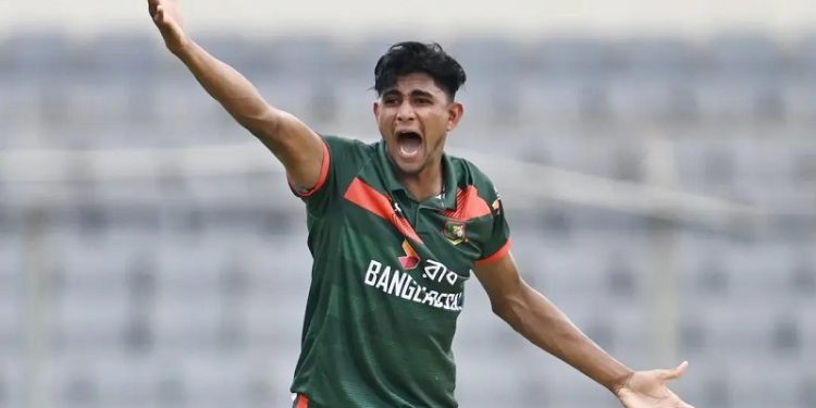 এপ্রিলে আইসিসির সেরা খেলোয়াড় নাহিদ রানা