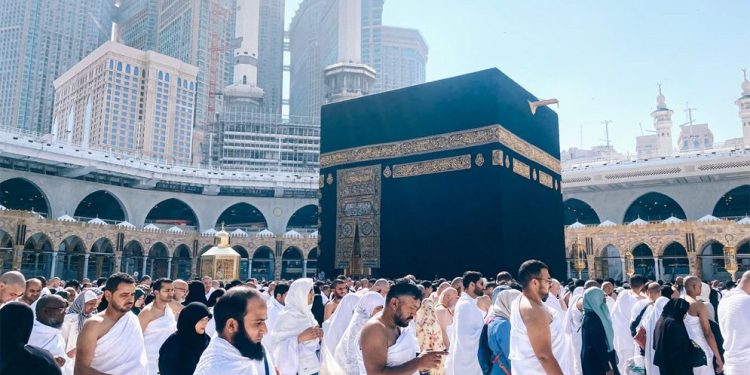 ওমরাহ পালনের নতুন সময়সূচি ঘোষণা করল সৌদি আরব