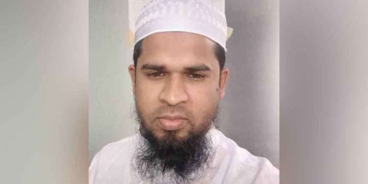 মাদরাসাছাত্রী ধর্ষণ ও অন্তঃসত্ত্বা : অভিযুক্ত সেই শিক্ষক গ্রেপ্তার
