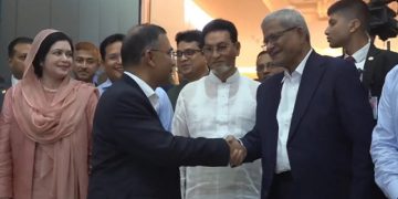 মালয়েশিয়া ও চীন সফর শেষে দেশে ফিরলেন প্রধানমন্ত্রী