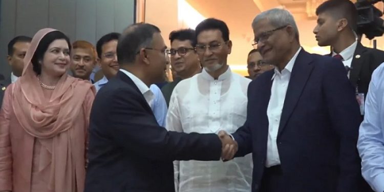 মালয়েশিয়া ও চীন সফর শেষে দেশে ফিরলেন প্রধানমন্ত্রী