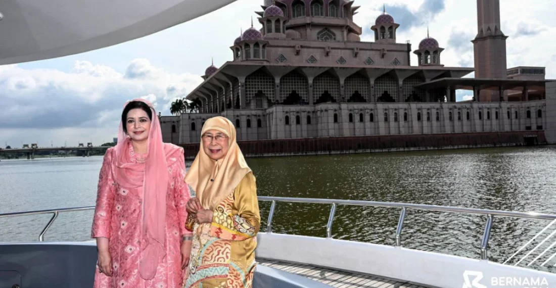 মালয়েশিয়ার প্রধানমন্ত্রীর স্ত্রীর সঙ্গে লেক ভ্রমণে ডা. জুবাইদা