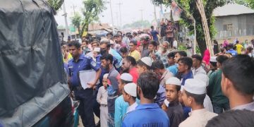 খাবার দিতে দেরি হওয়ায় শাবল দিয়ে মাকে হত্যা করল ছেলে