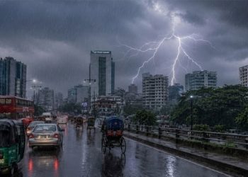 দুপুরের মধ্যে ঢাকাসহ যেসব জেলায় বজ্রসহ বৃষ্টির শঙ্কা