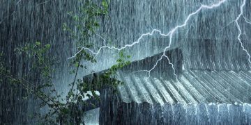 ধেয়ে আসছে বৃষ্টিবলয়, ভারী বৃষ্টির আশঙ্কা