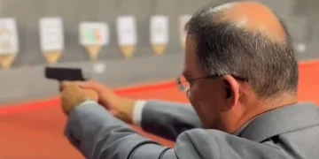 এসএসএফের ফায়ারিং রেঞ্জে নিশানা পরীক্ষা করলেন প্রধানমন্ত্রী