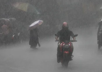 দেশের ৩ বিভাগে অতি ভারি বর্ষণের শঙ্কা