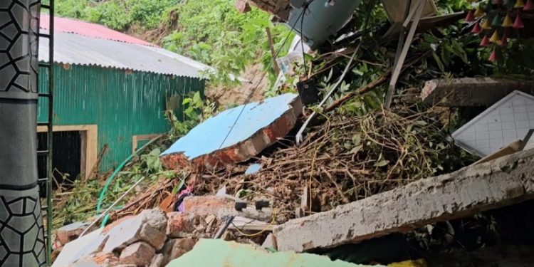 বান্দরবানে পাহাড়ধস, ঘুমন্ত অবস্থায় শিশুসহ ৫ জনের প্রাণহানি