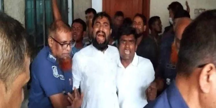 গৃহবধূকে সংঘবদ্ধ ধর্ষণের দায়ে ৭ জনের মৃত্যুদণ্ড