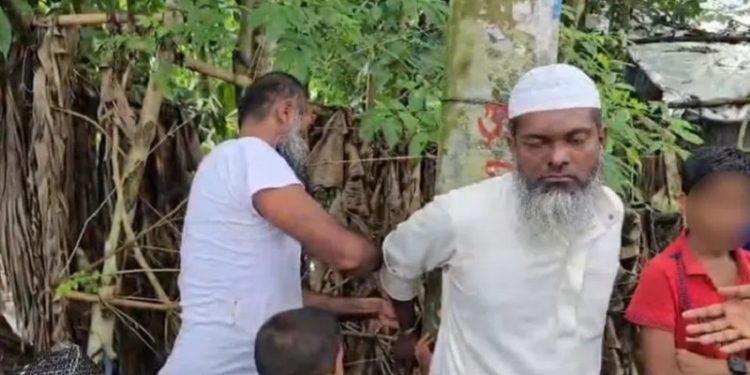 শিশু শিক্ষার্থীকে বলাৎকারের অভিযোগে মাদ্রাসা শিক্ষক আটক
