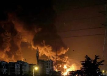 ইরানে টানা ১১তম দিনে মার্কিন হামলা, একের পর এক বিস্ফোরণ