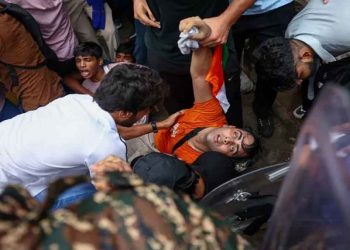 দিল্লিতে ফের ইন্টারনেট বন্ধ, পুলিশের সঙ্গে বিক্ষোভকারীদের সংঘর্ষ