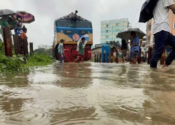 কক্সবাজার রুটে ট্রেন চলাচল বন্ধ