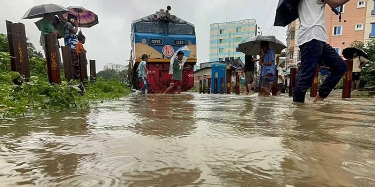 কক্সবাজার রুটে ট্রেন চলাচল বন্ধ