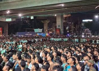 আর্জেন্টিনার ম্যাচ চলাকালে হঠাৎ তরুণকে ছুরিকাঘাত