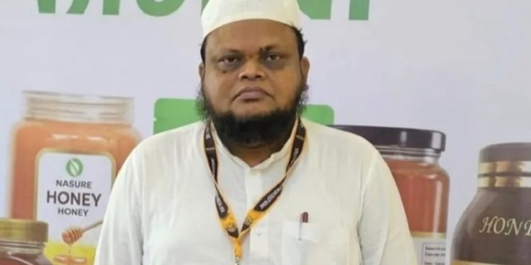 আমি তোমাকে ছাড়া থাকতে পারব না, ছাত্রীকে শিক্ষকের মেসেজ