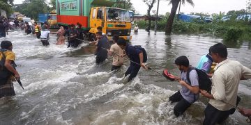 ২৪ ঘণ্টায় নতুন করে ৫ জেলায় বন্যার আশঙ্কা