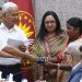 চা শ্রমিকদের ২০ হাজার রেইনকোট বিতরণ করলেন প্রধানমন্ত্রী