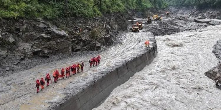 তিব্বতে নতুন করে বাঁধে ভাঙ্গন, উদ্ধার অভিযান স্থগিত করল নেপাল ও চীন