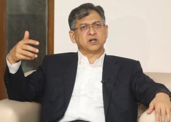 ভারত কেন শেখ হাসিনাকে কথা বলার সুযোগ দিল, প্রশ্ন স্বরাষ্ট্রমন্ত্রীর
