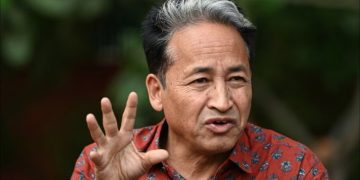 ভারতে ‘দ্বিতীয় স্বাধীনতা আন্দোলনের’ ডাক দিলেন সোনম ওয়াংচুক