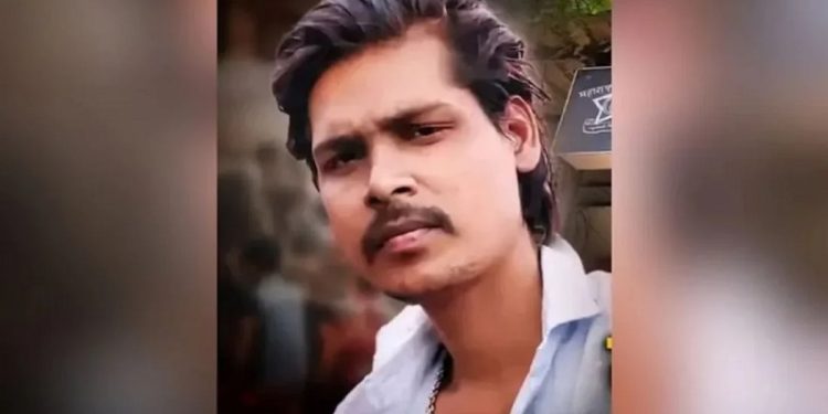 মাংস খেতে চাওয়ায় ছেলেকে পিটিয়ে হত্যা করেন বাবা, প্রমাণ মুছে ফেলেন মা