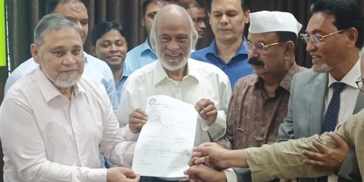 মির্জা ফখরুলের পক্ষে মনোনয়নপত্র জমা দিল বিএনপি