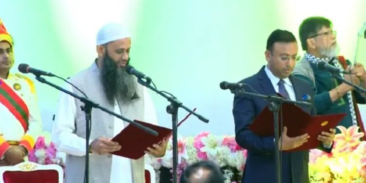 প্রতিমন্ত্রী হিসেবে শপথ নিলেন হুময়ুন কবির ও শামীম কায়সার