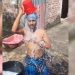 প্রেমিকের বাড়িতে অনশনে স্ত্রী, দুধ দিয়ে গোসল করে সম্পর্কের ইতি টানলেন স্বামী