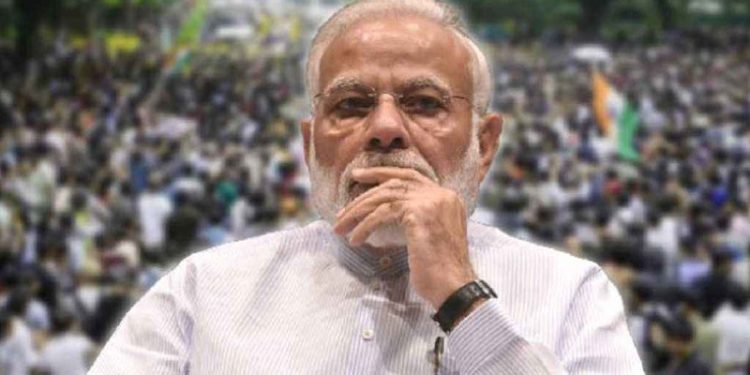 আবারও মোদির বাসভবন অভিমুখে পদযাত্রার ঘোষণা